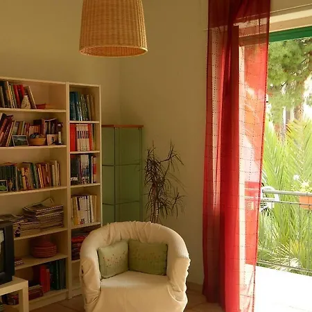 Bed And Roses Casa de hóspedes 3*