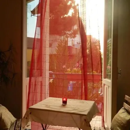 Bed And Roses Guest house 3*