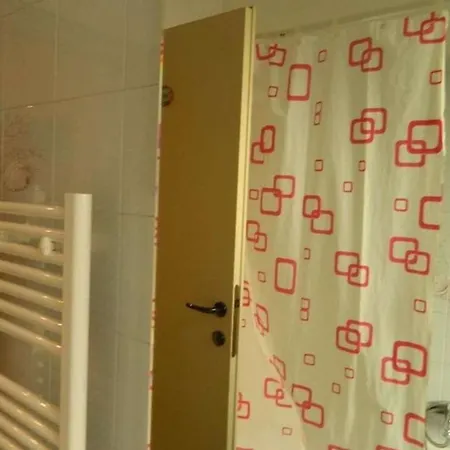 Guest house Bed And Roses Montesilvano