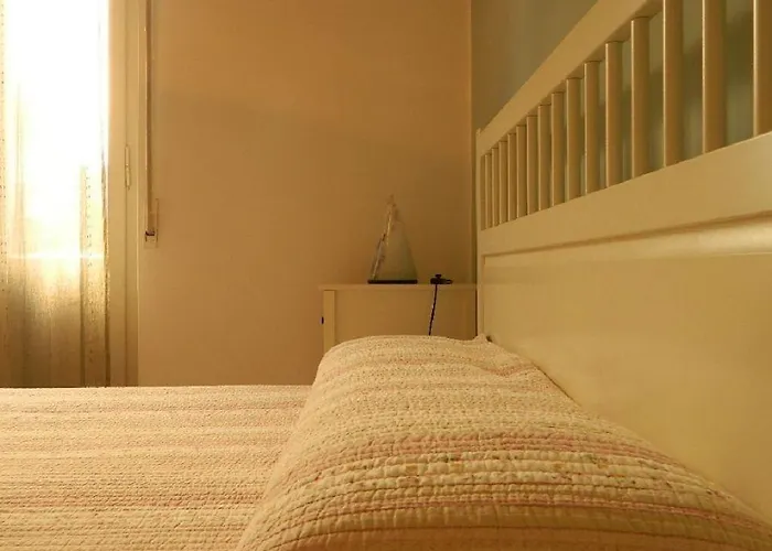 Bed And Roses Монтесильвано